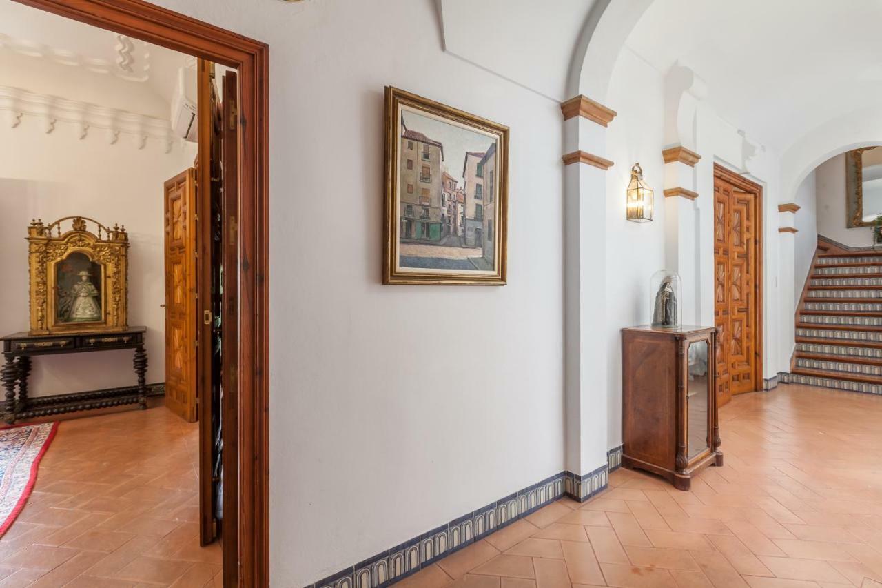 Villa Elvira, Exclusive Pool And Gardens In The Heart Of Sevilla Exterior foto